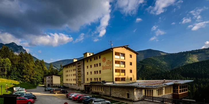 Pobyt v krásném prostředí Vrátné doliny s polopenzí a wellness, v nabídce varianta se skipasem