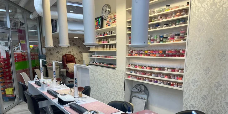 Pedikúra, manikúra gelové nehty i NSN akryl