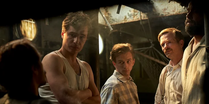 Dvě vstupenky do kina Lucerna na film Bratři