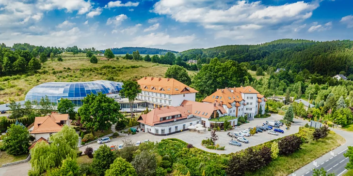 Wellness pobyt v polských Krkonoších: polopenze a denně vstup do aquaparku se saunami