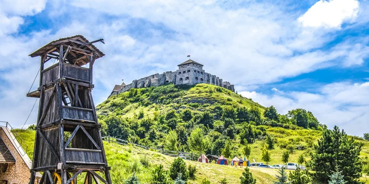 Pobyt s polopenzí, neomezeným wellness i rytířskou show s mongolskými koni v Maďarsku