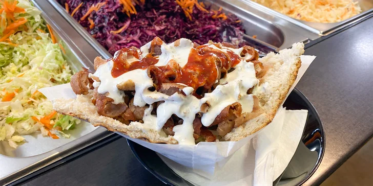 Kebab: döner, dürüm nebo talíř s hranolky pro 1 osobu