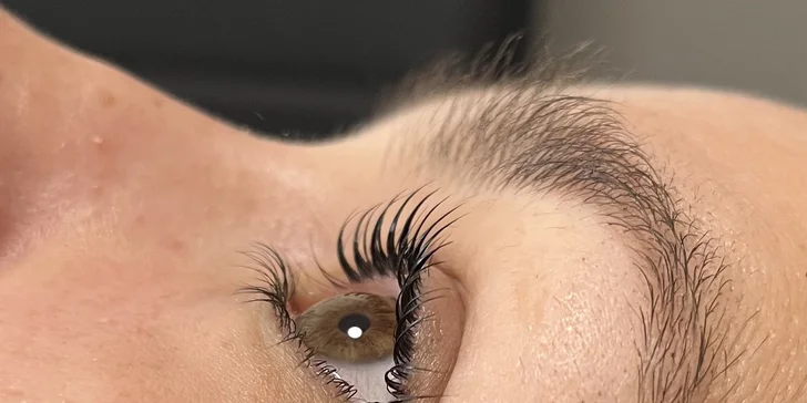 Vždy dokonalý pohled: lash lifting i výživné sérum, barvení nebo laminace obočí
