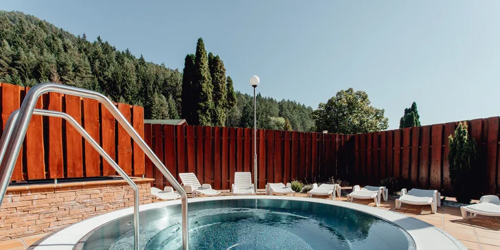 Relaxační pobyt v Lázních Lúčky s procedurami a vstupem do venkovních bazénů