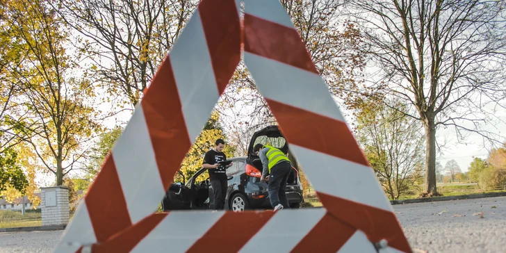 Kurz první pomoci u autonehody: naučte se, jak zachránit život