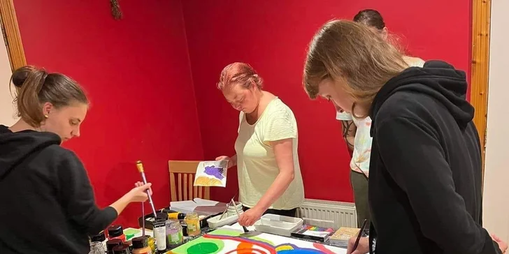 Kurz intuitivního malování v páru vč. pomůcek a seznámení s technikou