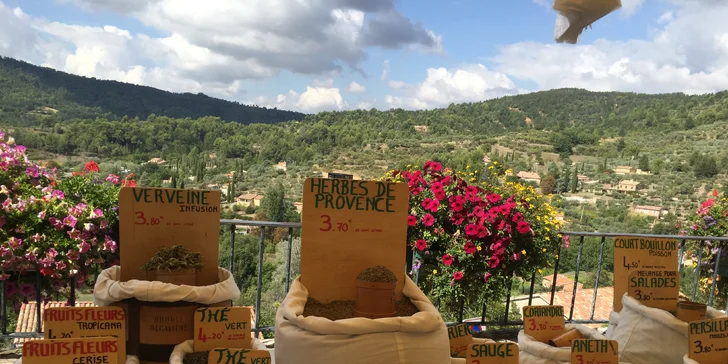Velikonoce v Provence: Avignon, Lyon i slavnost býků, doprava busem, ubytování i snídaně