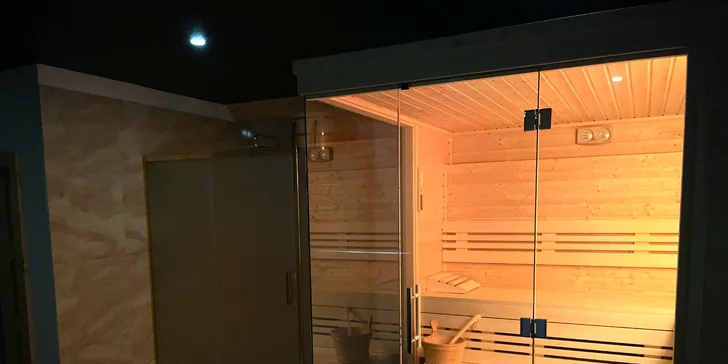 Pobyt se stravováním a hodinou privátního wellness ve středních Čechách