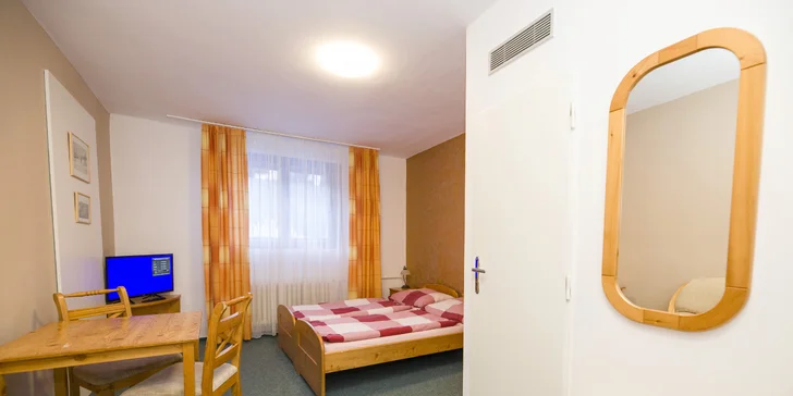 Parádní zima či začátek jara ve Špindlerově mlýně: pobyt s polopenzí a light all inclusive nápoji k večeři