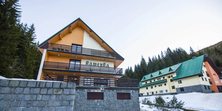Parádní zima či začátek jara ve Špindlerově mlýně: pobyt s polopenzí a light all inclusive nápoji k večeři