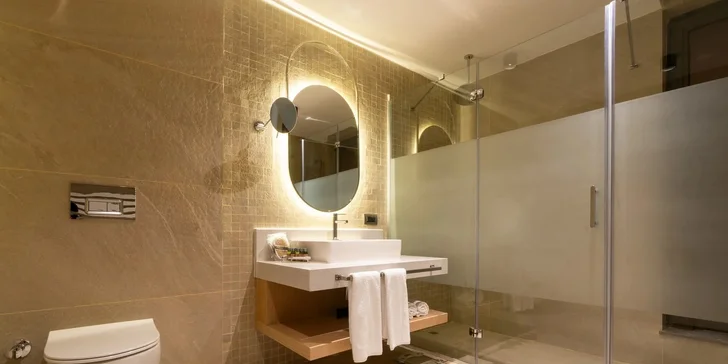 Na lyže do Turecka: 5* hotel Megasaray Mount Erciyes s wellness, jídlo, letenka a bodový skipas