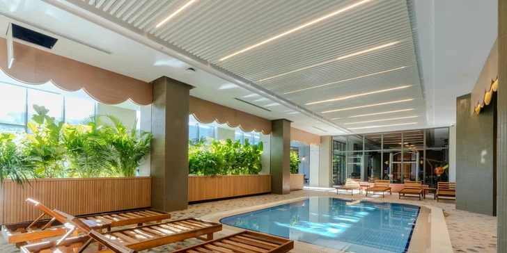 Na lyže do Turecka: 5* hotel Megasaray Mount Erciyes s wellness, jídlo, letenka a bodový skipas