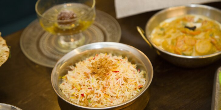 Degustační indické menu pro 2 nebo 4 osoby: několik předkrmů a hlavních chodů i dezert