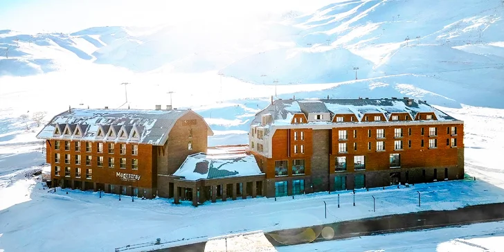 Na lyže do Turecka: 5* hotel Megasaray Mount Erciyes s wellness, jídlo, letenka a bodový skipas