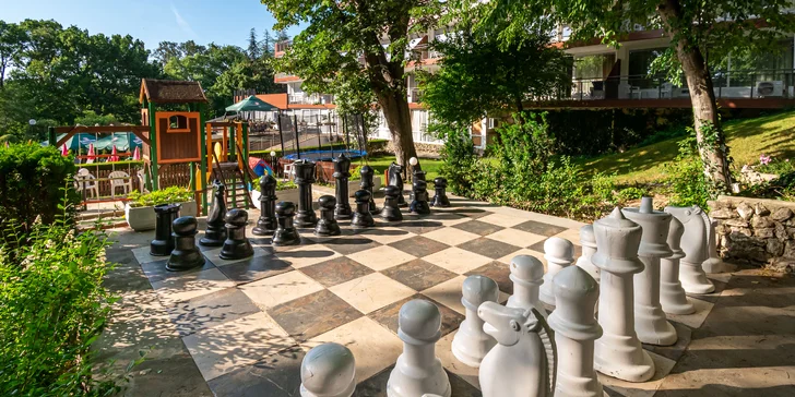 Rodinná dovolená v Bulharsku: hotel jen 500 m od moře, animační program, 2 děti zdarma