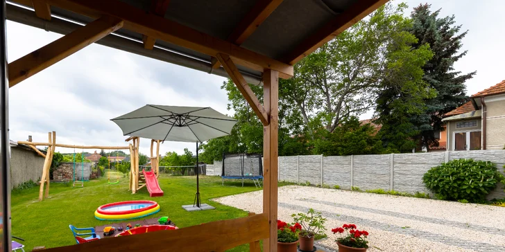Apartmány až pro 9 osob ve Velkém Mederu s vířivkou, nedaleko koupaliště Thermal Corvinus