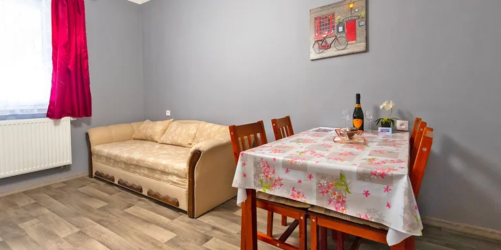 Apartmány až pro 9 osob ve Velkém Mederu s vířivkou, nedaleko koupaliště Thermal Corvinus