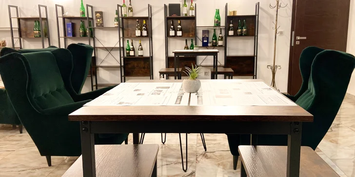 Láhev italského či francouzského vína a k tomu dobroty nebo šest míchaných drinků