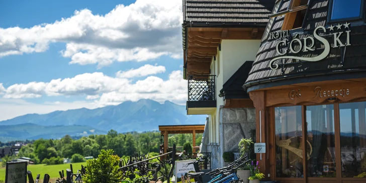 Relax u lázní Terma Bania a městečka Zakopané: láhev vína, neomezený wellness, možnost vstupu do lázní