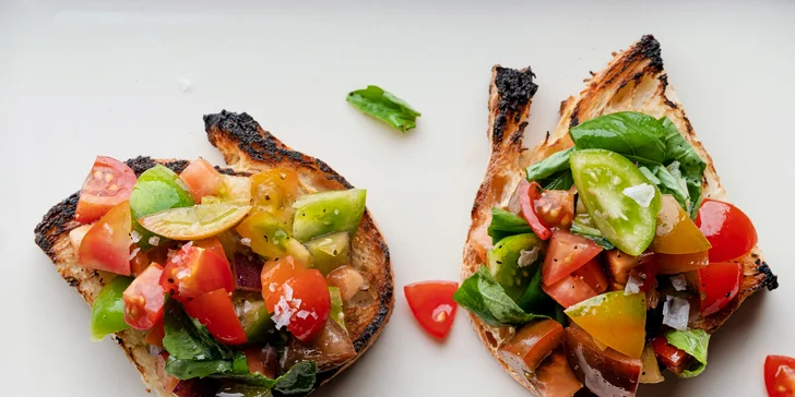 Italské degustační menu o 3 chodech včetně láhve vína pro 2 osoby