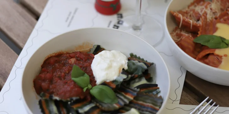Otevřené vouchery v hodnotě 300-1500 Kč do italské restaurace Mama Praha