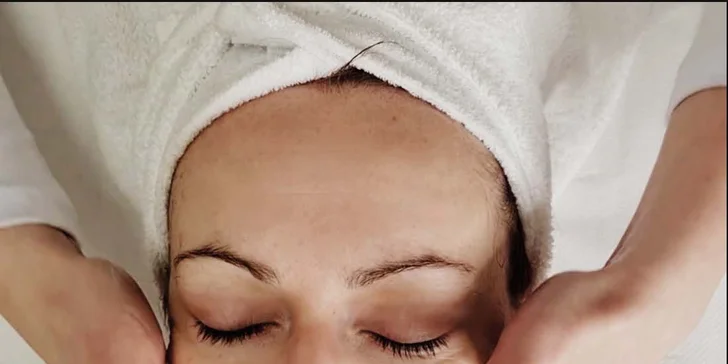Základní či relaxační ošetření pleti, chemický peeling i masáž obličeje dle výběru