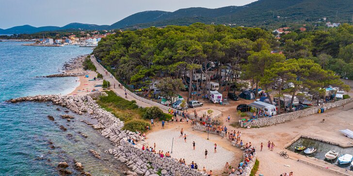 Ráj u moře: chorvatská dovolená v moderním kempu a vybaveném apartmánu