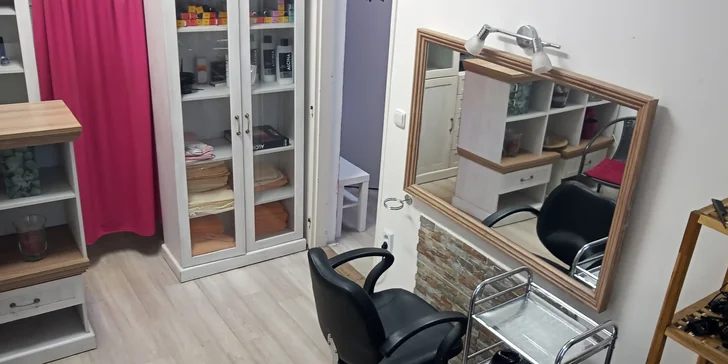 Pánský střih na míru s masáží hlavy a závěrečným stylingem v Karlíně