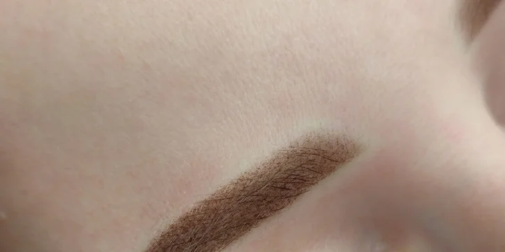 Permanentní make up obočí nebo rtů v salonu Beauty ART