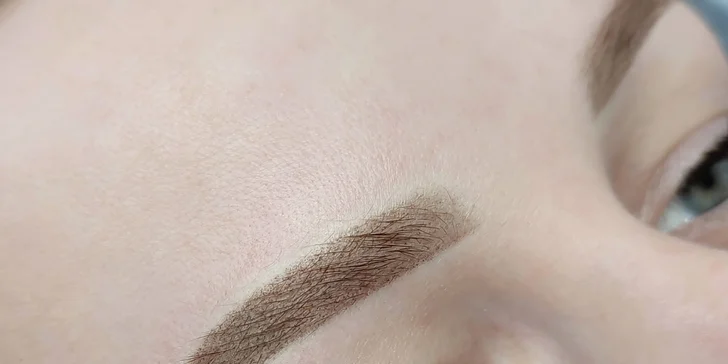 Permanentní make up obočí nebo rtů v salonu Beauty ART