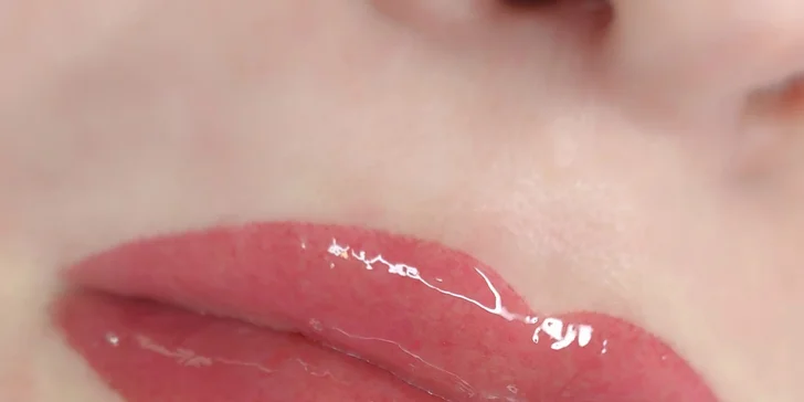 Permanentní make up obočí nebo rtů v salonu Beauty ART