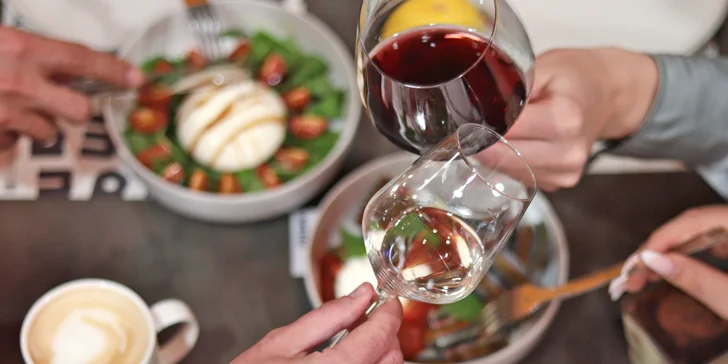 Otevřené vouchery v hodnotě 300-1500 Kč do italské restaurace Mama Praha