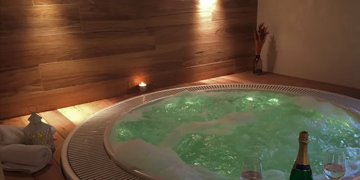 Romantický odpočinek v soukromí Bačalského mlýna: 90 či 120 minut privátního wellness a láhev sektu