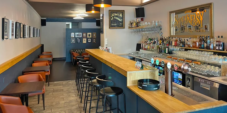Kavárenská restaurace Le Consulat: císařský trhanec a káva nebo čaj pro 1 či 2 osoby