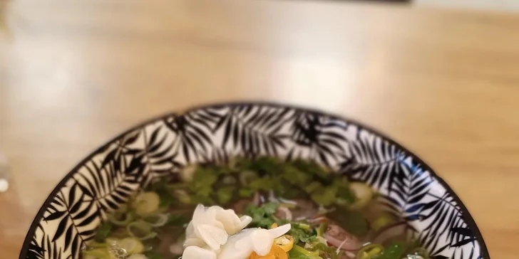 Smažené i nesmažené závitky, Bún Nam Bộ a Phở pro 2 osoby