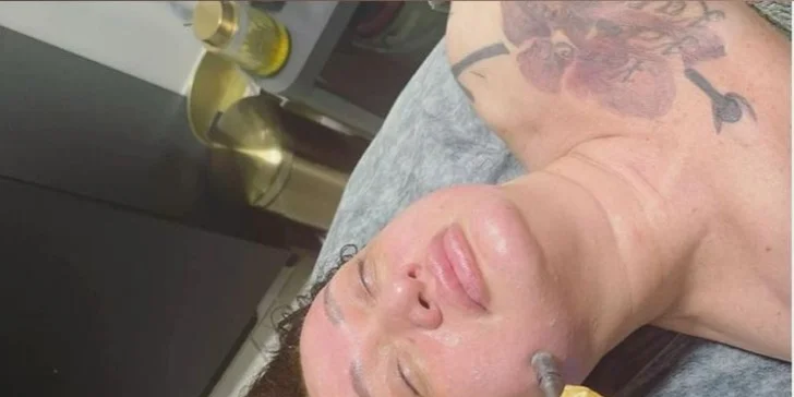 Pro zářivou pleť: hloubkové čištění s alginátovou maskou i mezoterapie a kryoterapie pleti