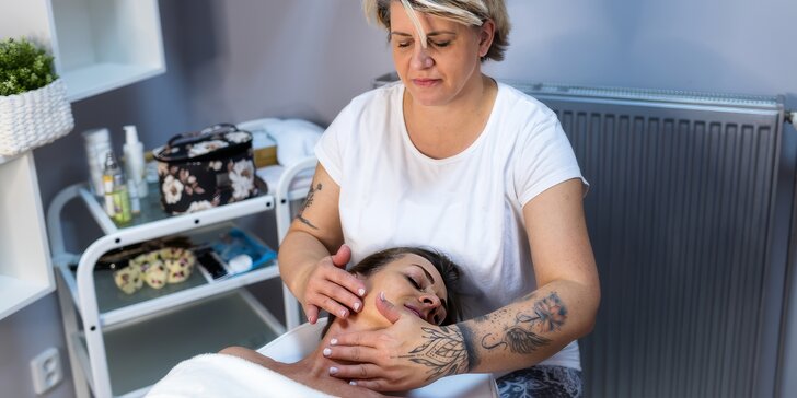 Manuální lifting obličeje i s masáží kamenem gua sha pro 1 osobu