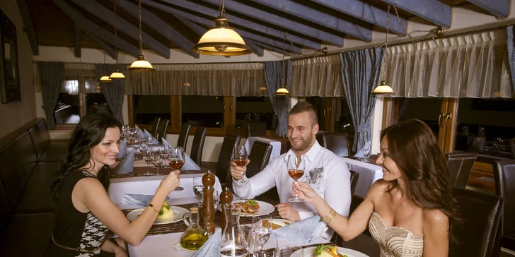 Dovolená ve 4* hotelu na Donovalech: snídaně i neomezený vstup do wellness