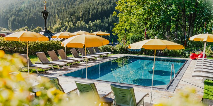 Rakouské Alpy: krásný hotel s wellness, střešní zahradou a polopenzí i karta plná slev a atrakcí zdarma