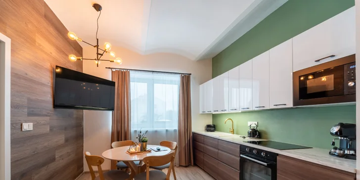 Nádherné apartmány ve Velkých Losinách: kapacita až 8 osob, možnost snídaní i wellness