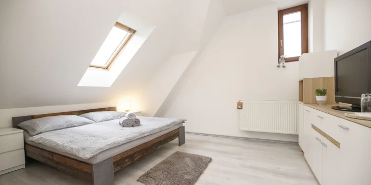 Příjemný penzion nedaleko Karlštejna se snídaní, saunou a koňmi