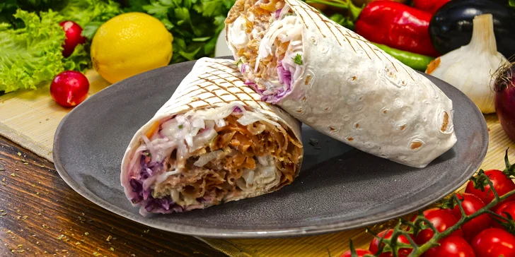 Nadupaný kebab s nápojem, malá či velká pizza dle výběru nebo party box plný lahůdek