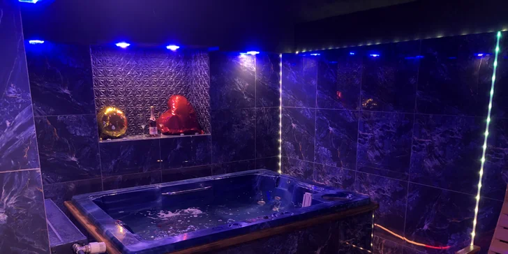 Privátní wellness pro dva: 60 min. i celá noc, vířivka, sauna a relaxační místnost