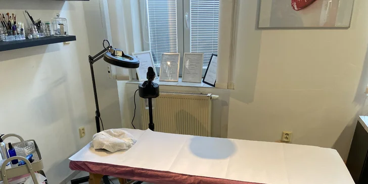Pro permanentní krásu: tetování očních linek, rtů i obočí - pudrové nebo vláskování