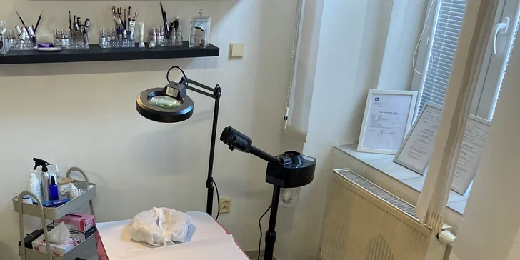 Pro permanentní krásu: tetování očních linek, rtů i obočí - pudrové nebo vláskování