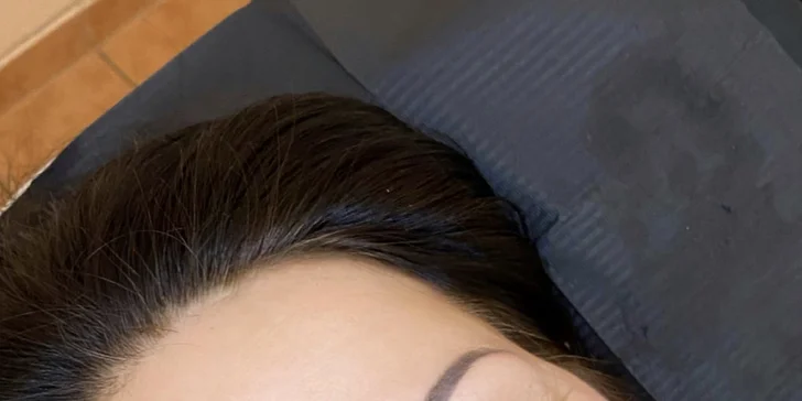 Permanentní make-up obočí nebo rtů Beauty Coworking