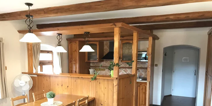 Západní Čechy s jídlem, saunou i aroma lázní či jízdou na poníkovi