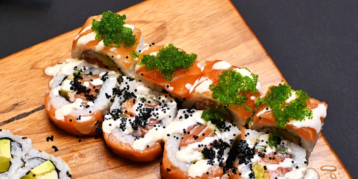 Sushi sety s 18-56 rolkami, nigiri i sashimi či polévka ramen v nové asijské restauraci