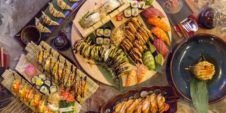 Sushi sety i s předkrmem a dezertem či kachna nebo gyoza knedlíčky v nádherné restauraci Rễ v centru Brna