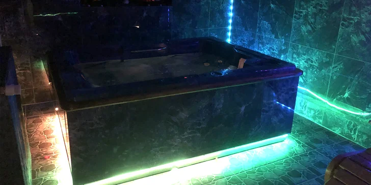 Privátní wellness pro dva: 60 min. i celá noc, vířivka, sauna a relaxační místnost